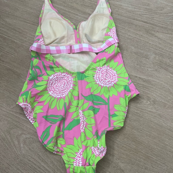 Lilly Pulitzer belted halter pink one piece swimsuit size 10 - Picture 3 of 7